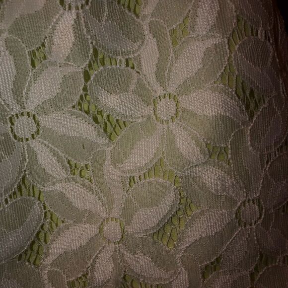 Marmellata sleeveless top. Green with white floral lace flower on shoulder 18 mo - Picture 4 of 9